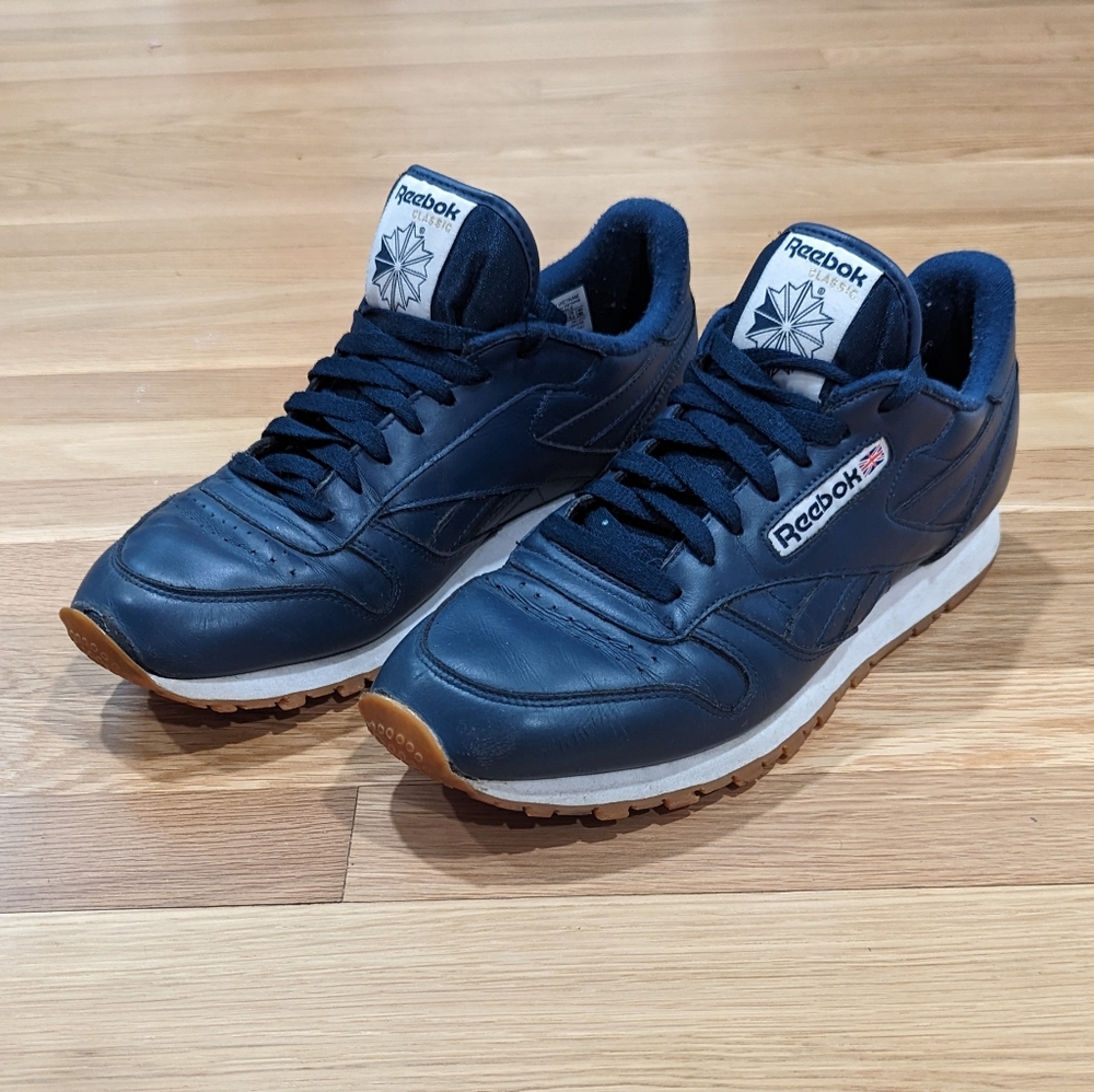Reebok Classics Navy White Tongue